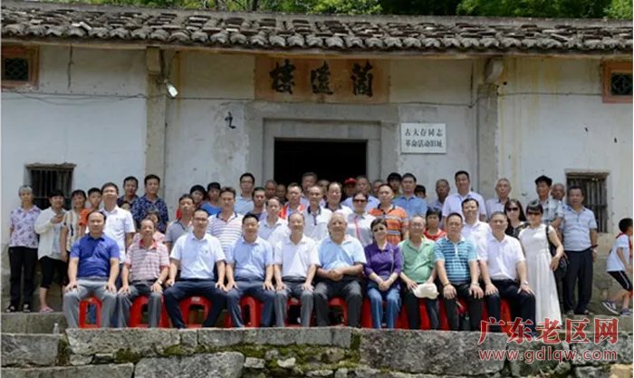 图片说明