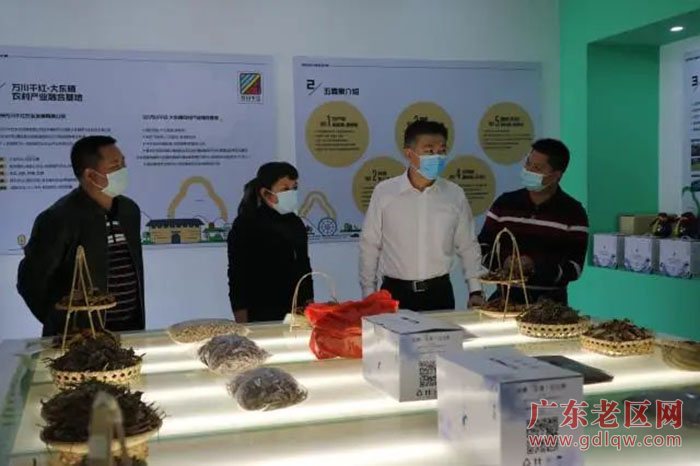 图片说明