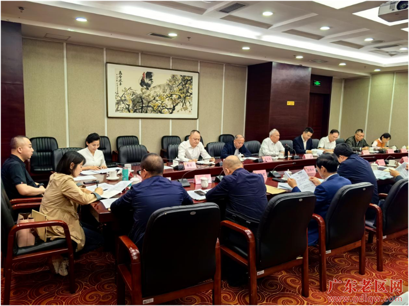 5月13日，陈开枝一行与贵州省直有关部门座谈。.png
